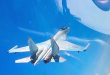 中国空军远洋训练战巡南海