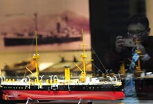 致远舰出水文物在沈阳与公众见面