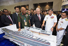 中国军工亮相马来西亚亚洲防务展