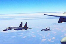 战机连续绕岛 检验实战能力