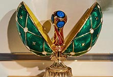 看看世界杯纪念品长什么样